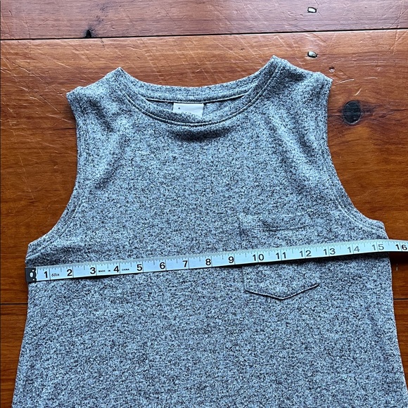 A New Day sleeveless sweater - Picture 4 of 6